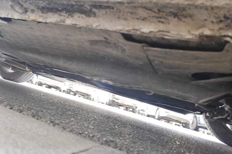 Used Skoda Octavia 2010 1.6L Manual - Yijun Version Chassis Front Right