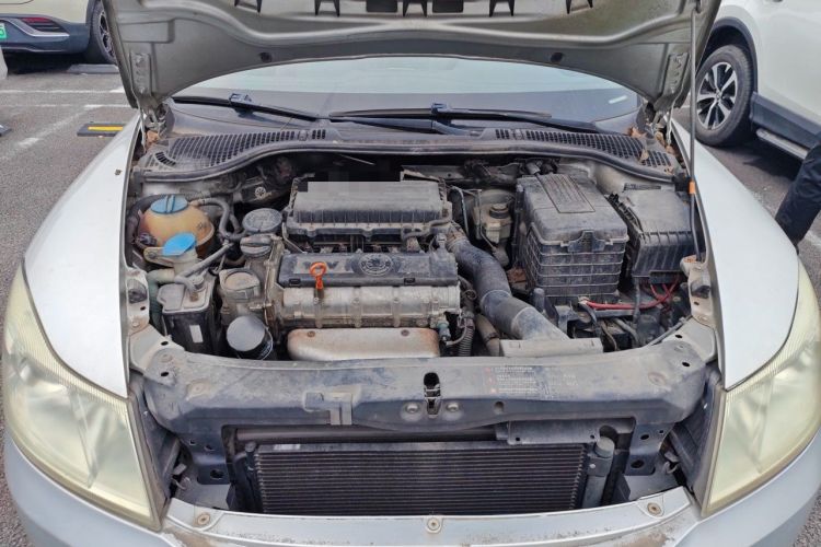 Used Skoda Octavia 2010 1.6L Automatic Yijun Edition Engine Bay