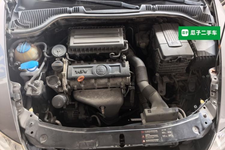 Used Skoda Octavia 2010 1.6L Automatic Eado Edition Engine Bay