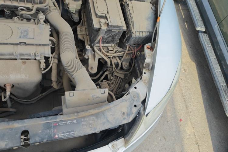 Used Skoda Octavia 2010 1.6L Manual - Yijun Version Engine Bay Left