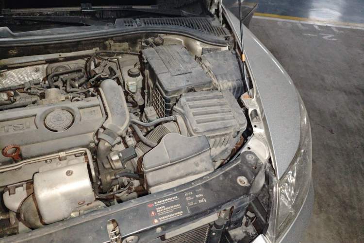 Used Skoda Octavia 2010 1.4TSI DSG Yijun Edition Engine Bay Left