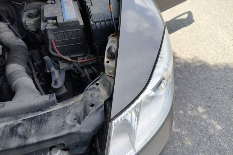 Used Skoda Octavia 2010 1.6L Manual - Yijun Version Engine Bay Left