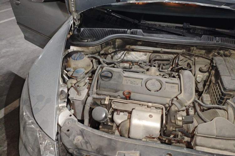 Used Skoda Octavia 2010 1.4TSI DSG Yijun Edition Engine Bay Right