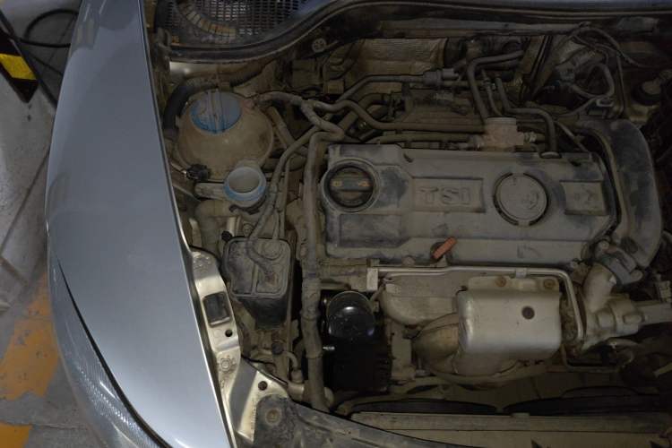 Used Skoda Octavia 2010 1.4TSI DSG Yijun Edition Engine Bay Right