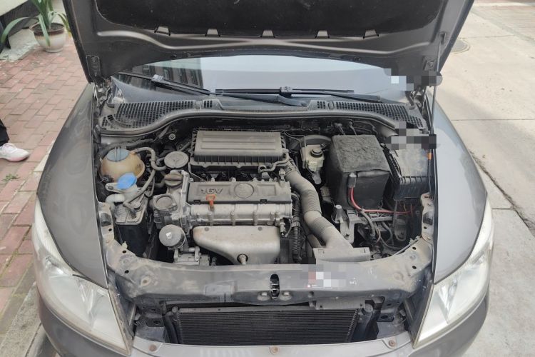 Used Skoda Octavia 2010 1.6L Manual Eado Edition Engine Bay