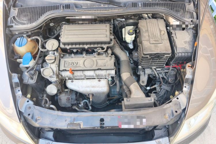 Used Skoda Octavia 2010 1.6L Automatic Eado Edition Engine Bay