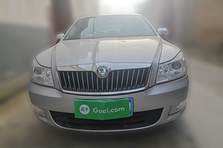 Used Skoda Octavia 2010 2.0L Manual Yijun Edition Front