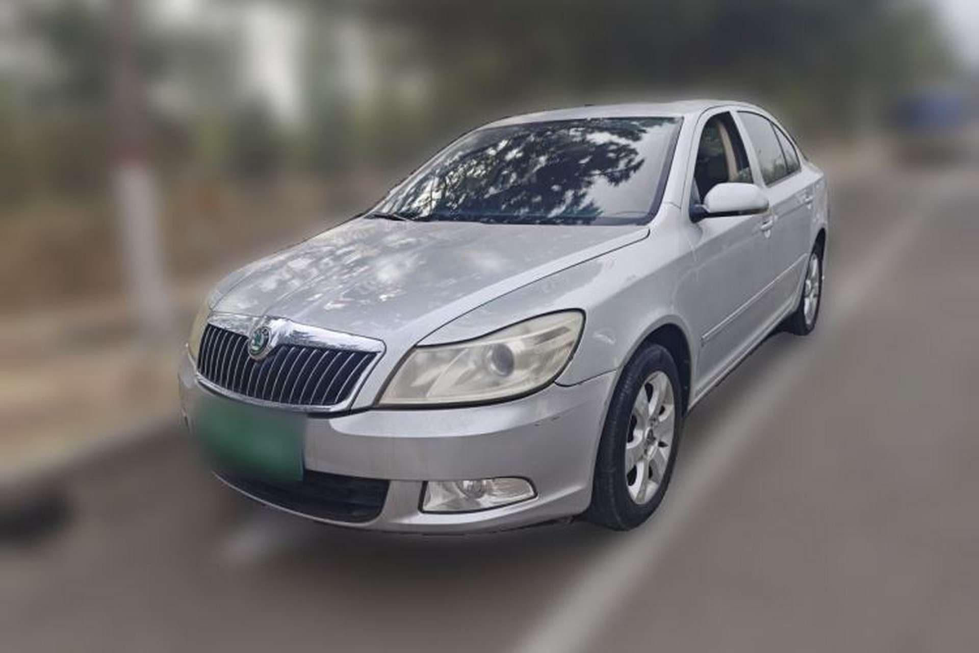Used Skoda Octavia 2010 1.8TSI DSG Yijun Edition Front Left 45 Deg
