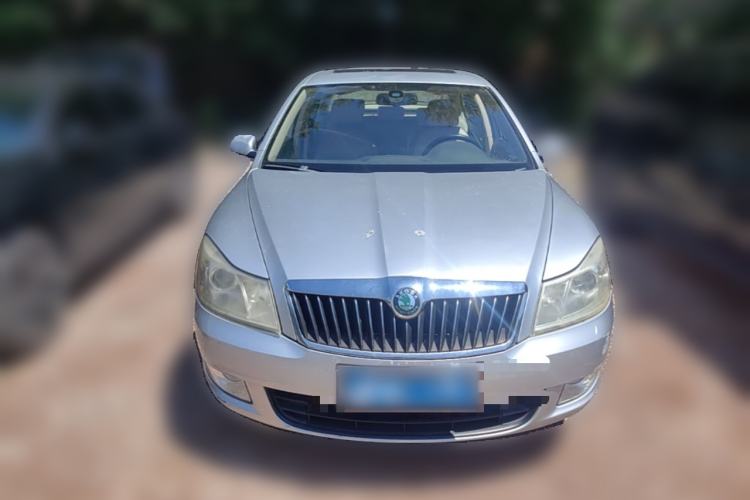 Used Skoda Octavia 2010 1.6L Manual - Yijun Version Front
