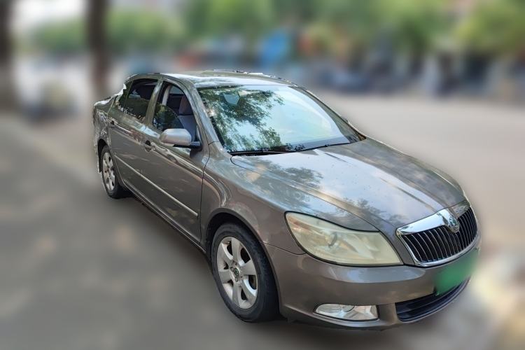 Used Skoda Octavia 2010 1.4 TSI Manual Yijun Edition Front Right 45 Deg
