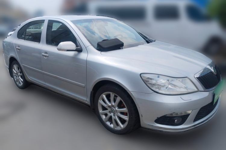Used Skoda Octavia 2010 2.0 TSI RS Front Right 45 Deg