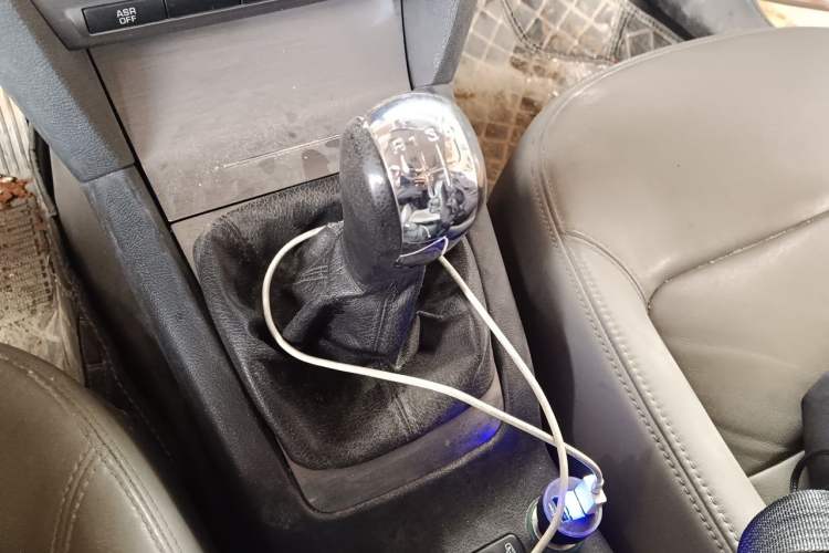 Used Skoda Octavia 2010 1.6L Manual Eado Edition Gear Lever