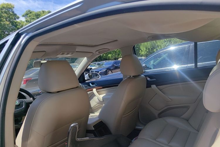 Used Skoda Octavia 2010 1.6L Manual - Yijun Version Headliner