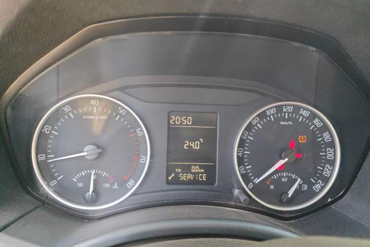 Used Skoda Octavia 2010 1.6L Manual - Yijun Version Instrument Cluster