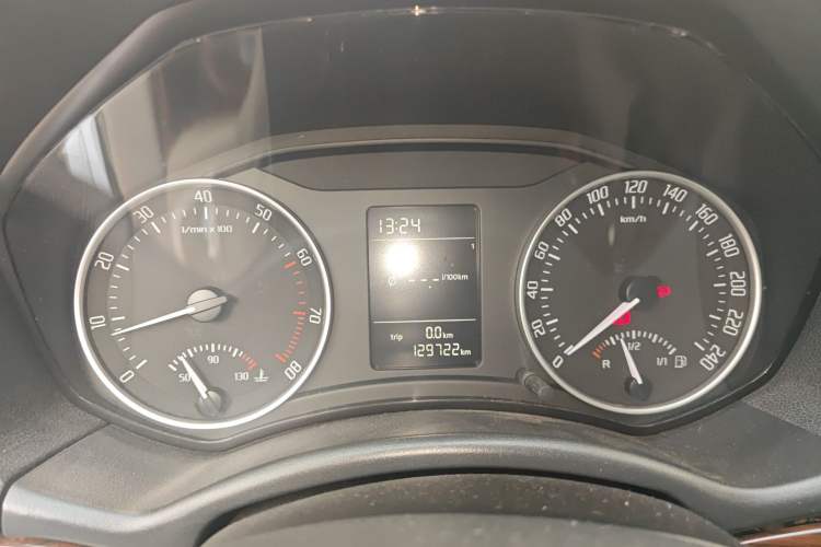 Used Skoda Octavia 2010 2.0L Manual Yijun Edition Instrument Cluster