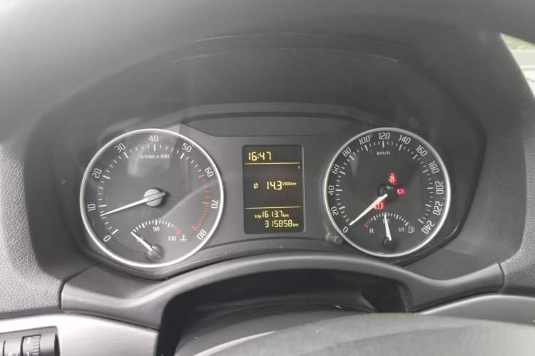 Used Skoda Octavia 2010 1.4 TSI Manual Yijun Edition Instrument Cluster