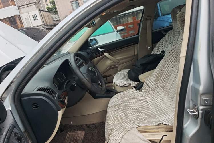 Used Skoda Octavia 2010 1.6L Automatic Yijun Edition Left Front Seat