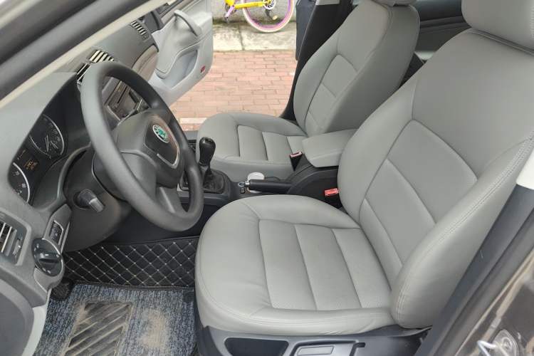 Used Skoda Octavia 2010 1.6L Manual Eado Edition Left Front Seat