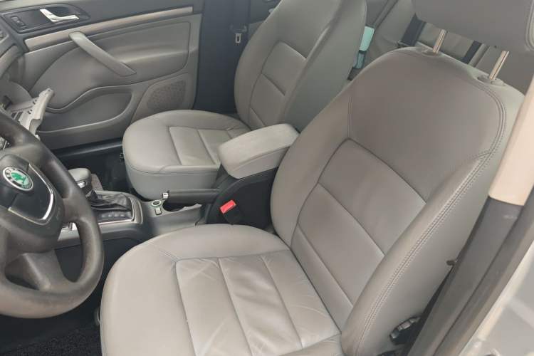 Used Skoda Octavia 2010 1.6L Automatic Yijun Edition Left Front Seat