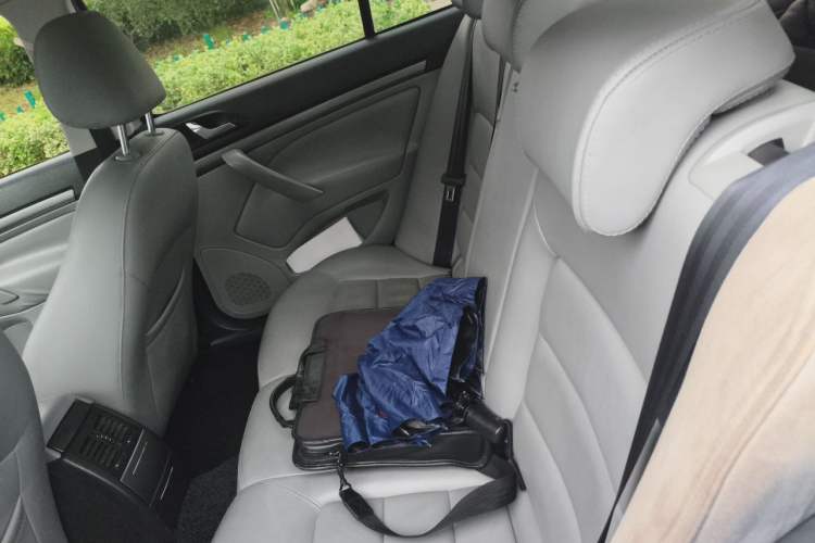 Used Skoda Octavia 2010 1.4 TSI Manual Yijun Edition Left Rear Seat
