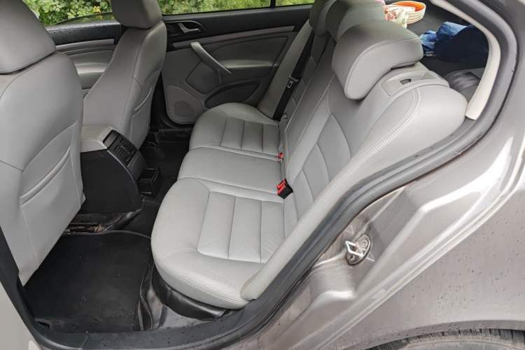 Used Skoda Octavia 2010 1.6L Automatic Yijun Edition Left Rear Seat