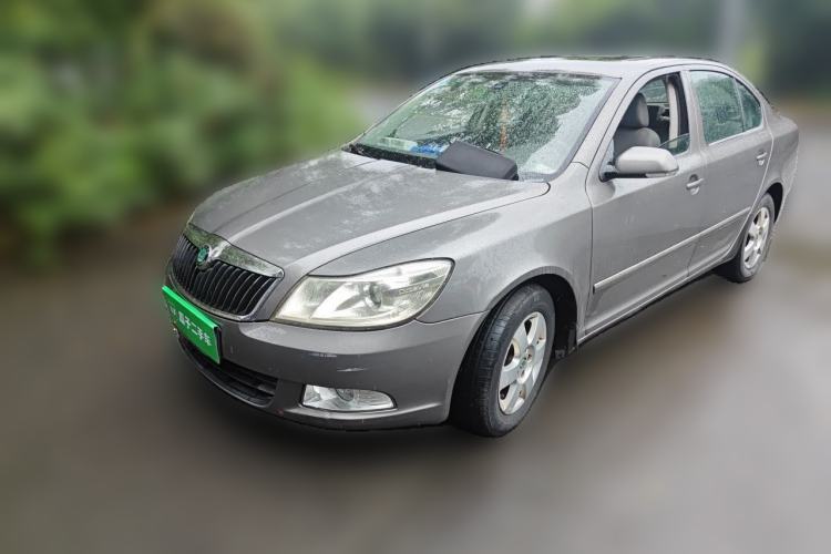 Used Skoda Octavia 2010 1.6L Automatic Yijun Edition Guazi used car, China used car export, Used car for sale, Used cars, Cheapest cars for sale