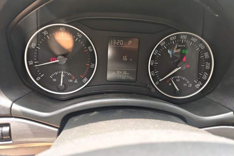 Used Skoda Octavia 2010 1.6L Automatic Eado Edition Odometer Close Up