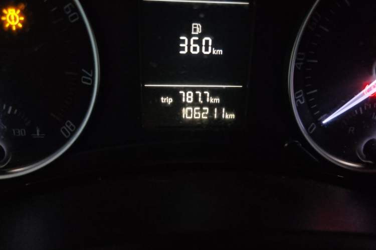 Used Skoda Octavia 2010 1.4TSI DSG Yijun Edition Odometer Close Up