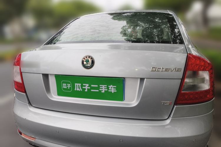 Used Skoda Octavia 2010 1.4 TSI Manual Yijun Edition Rear