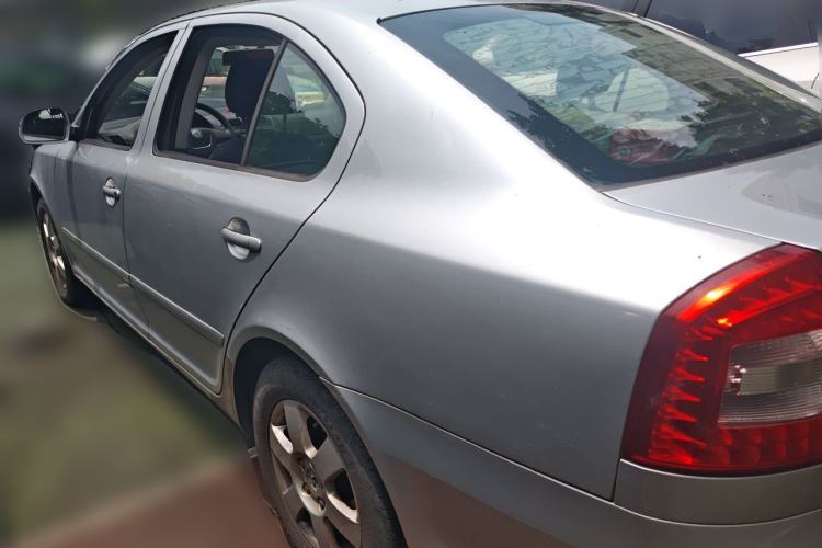 Used Skoda Octavia 2010 1.6L Automatic Eado Edition Rear Left 45 Deg
