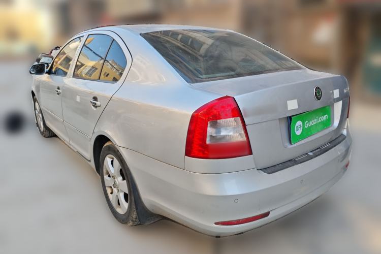 Used Skoda Octavia 2010 1.6L Automatic Yijun Edition Rear Left 45 Deg