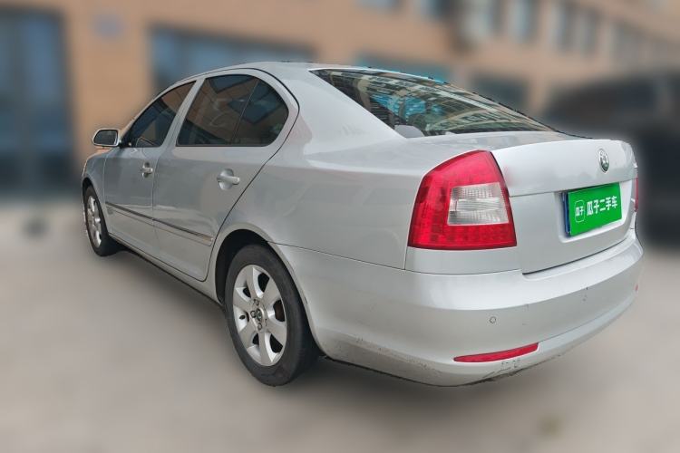 Used Skoda Octavia 2010 1.6L Automatic Yijun Edition Rear Left 45 Deg