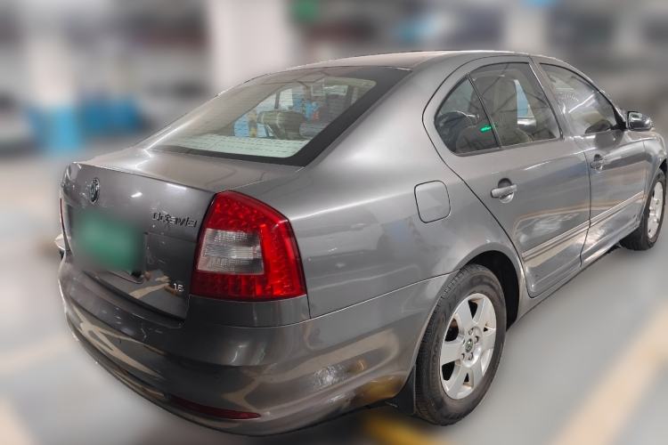 Used Skoda Octavia 2010 1.6L Manual - Yijun Version Rear Right 45 Deg