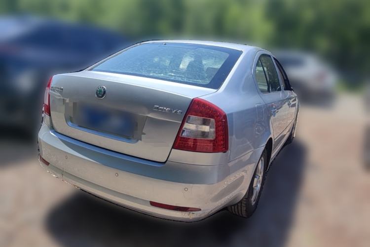 Used Skoda Octavia 2010 1.6L Manual - Yijun Version Rear Right 45 Deg