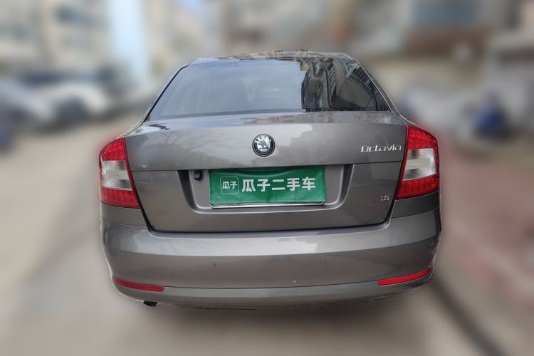 Used Skoda Octavia 2010 1.6L Manual Eado Edition Rear