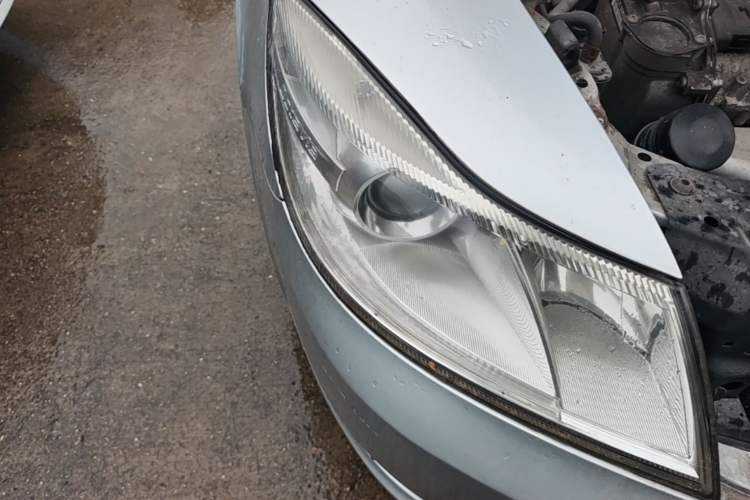 Used Skoda Octavia 2010 1.6L Automatic Yijun Edition Right Front Headlight