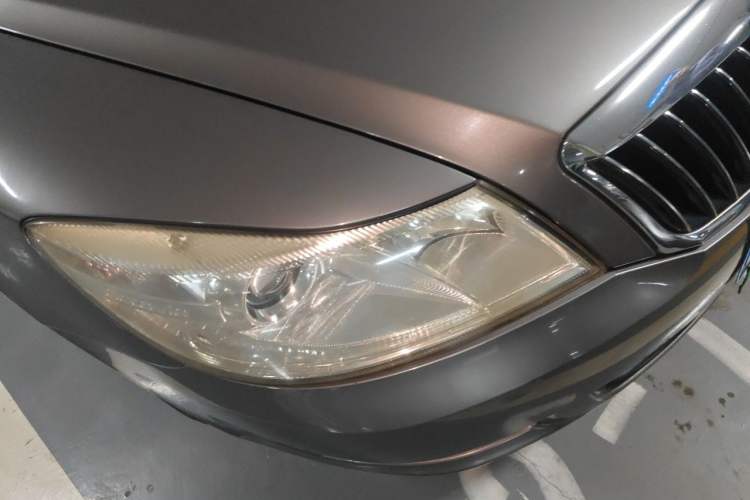 Used Skoda Octavia 2010 1.6L Manual - Yijun Version Right Front Headlight