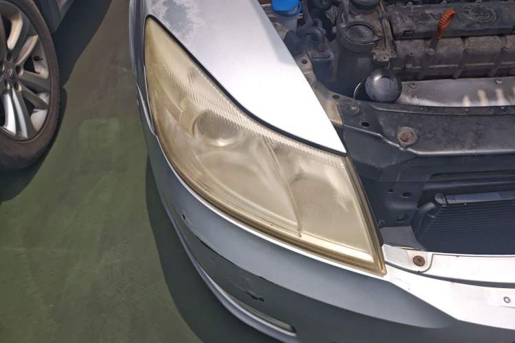 Used Skoda Octavia 2010 1.6L Automatic Eado Edition Right Front Headlight