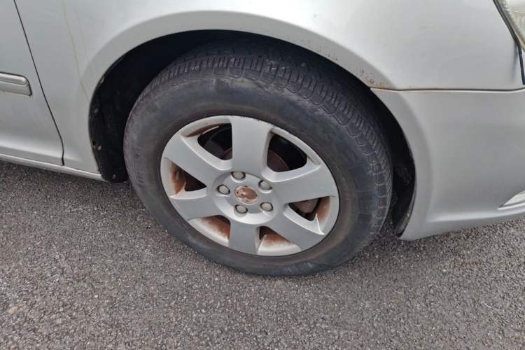 Used Skoda Octavia 2010 1.6L Automatic Yijun Edition Right Front Wheel Hub