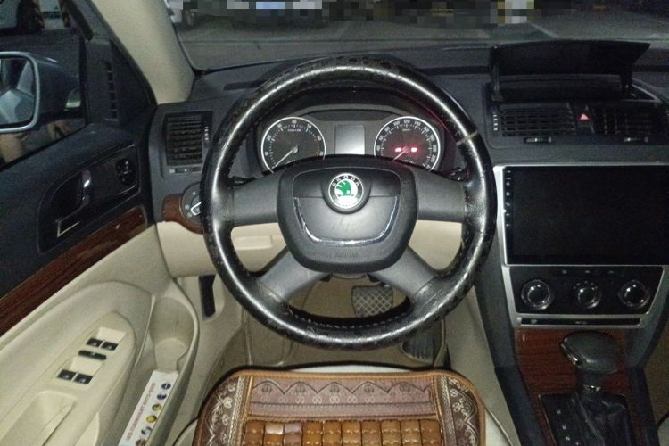 Used Skoda Octavia 2010 1.6L Automatic Yijun Edition Steering Wheel