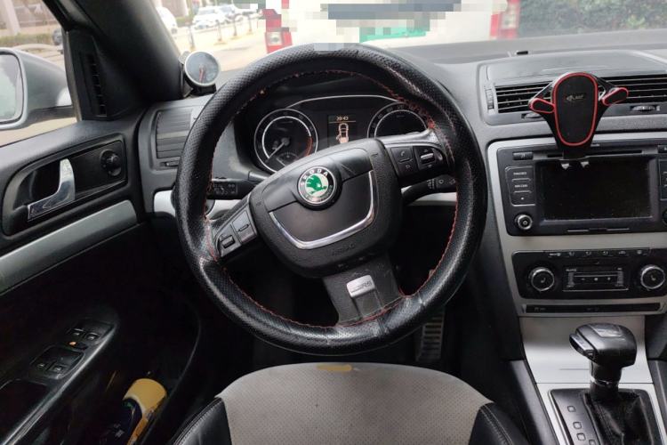 Used Skoda Octavia 2010 2.0 TSI RS Steering Wheel