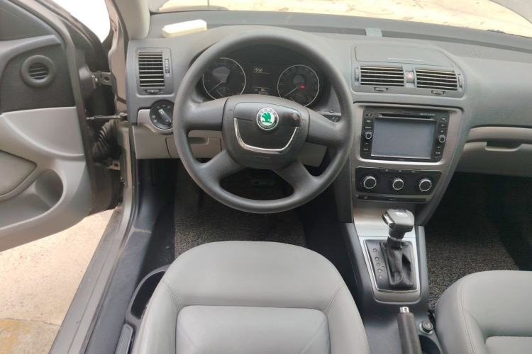 Used Skoda Octavia 2010 1.8TSI DSG Yijun Edition Steering Wheel