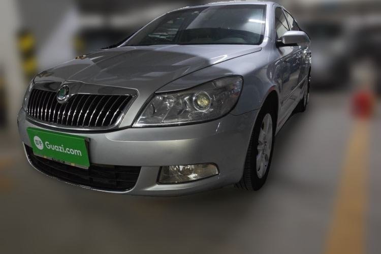 Used Skoda Octavia 2010 1.4TSI DSG Yijun Edition Guazi used car, China used car export, Used car for sale, Used cars, Cheapest cars for sale
