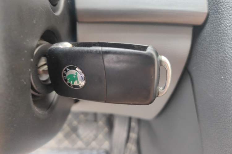 Used Skoda Octavia 2010 1.6L Manual Eado Edition Vehicle Key