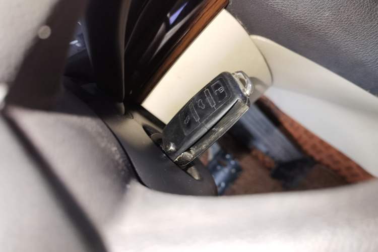Used Skoda Octavia 2010 2.0L Automatic Yijun Edition Vehicle Key