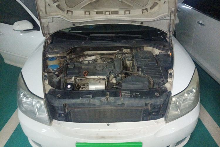Used Skoda Octavia 2010 1.4TSI GreenLine Engine Bay