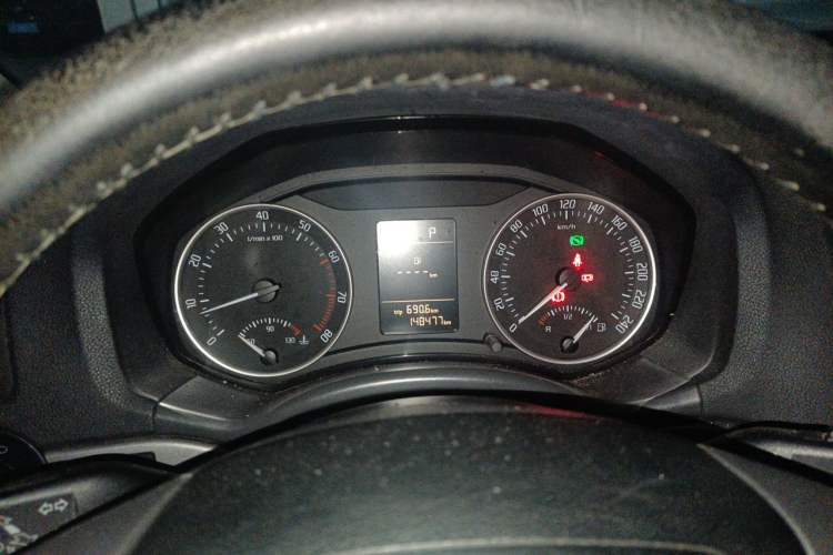 Used Skoda Octavia 2010 1.4TSI GreenLine Instrument Cluster