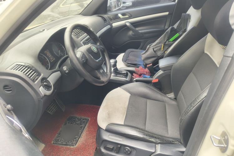 Used Skoda Octavia 2010 2.0 TSI RS Left Front Seat