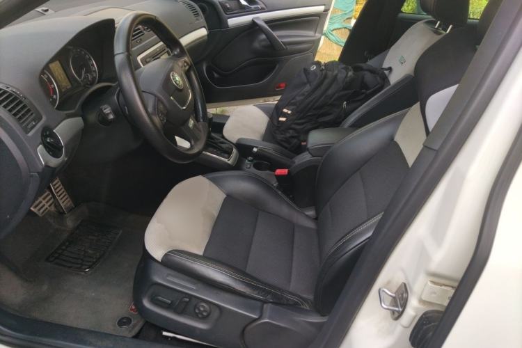 Used Skoda Octavia 2010 2.0 TSI RS Left Front Seat