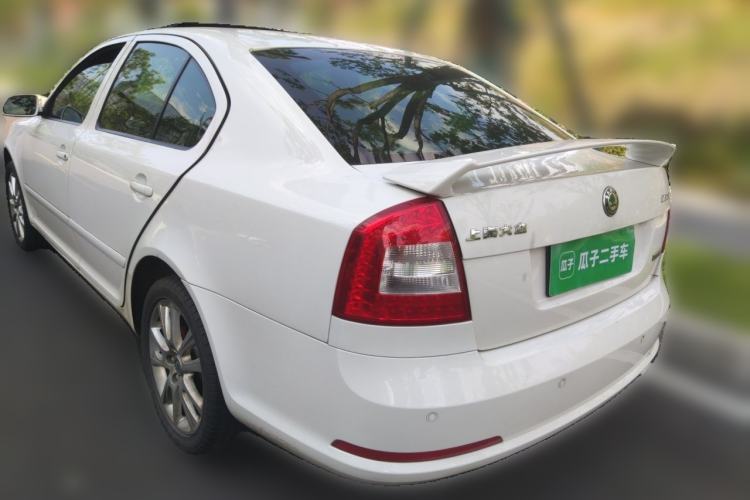Used Skoda Octavia 2010 2.0 TSI RS Rear Left 45 Deg
